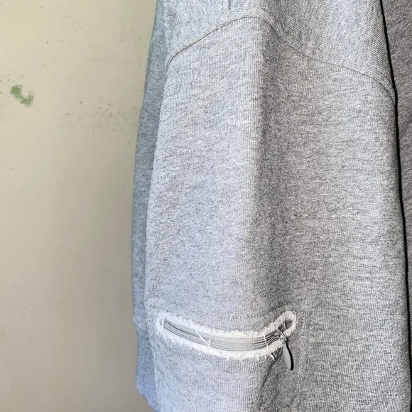 Maison Margiela cropped grey sweatshirt - Picture 7 of 11